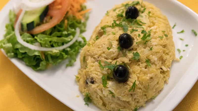 Salada de atum com azeitonas